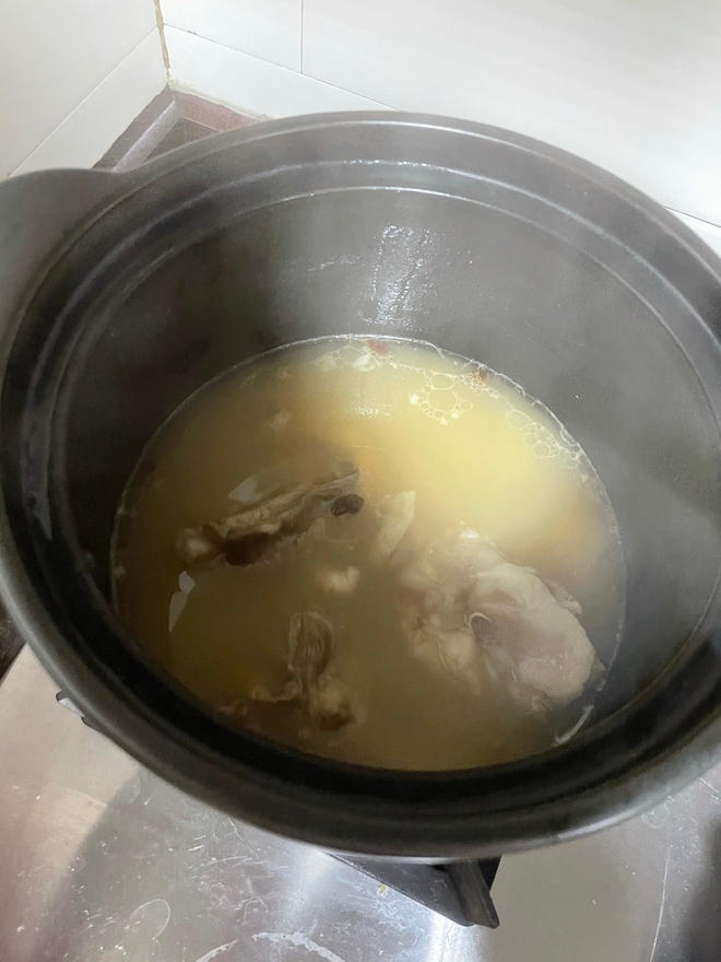 Signature Guangdong Radish Soup with Dried Squid, Dried Shrimp, and Dried Scallops (Serves 2 meals for small eaters)