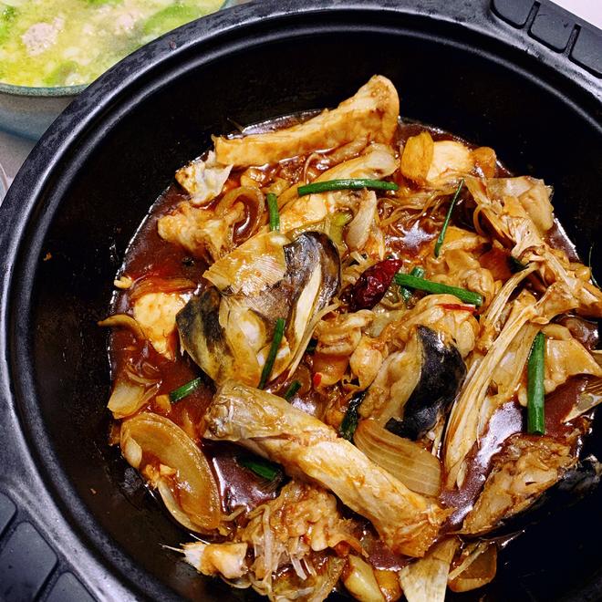 Delicious and Tender Braised Fish Head without Frying