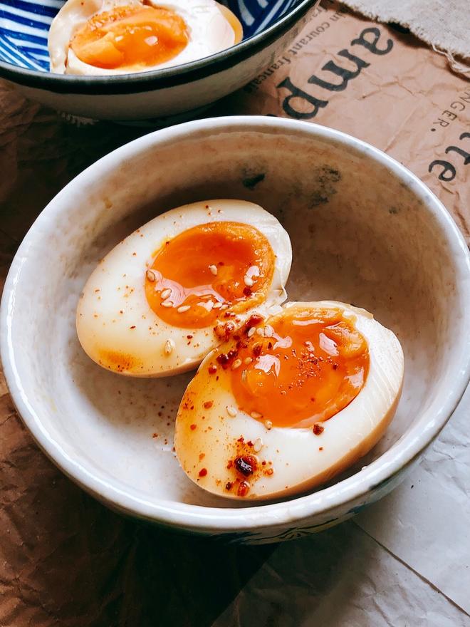 Simple and Delicious Chinese Soy Sauce Marinated Soft-Boiled Eggs