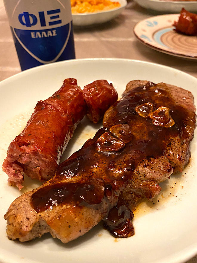 Quick Dish - Steak with Garlic Butter and Black Vinegar Sauce