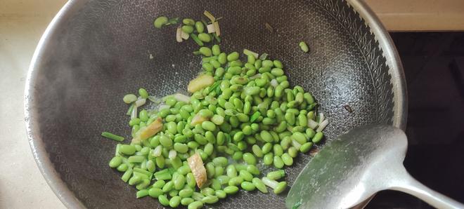 Delicious Side Dish - Edamame Stir-Fried with Meat