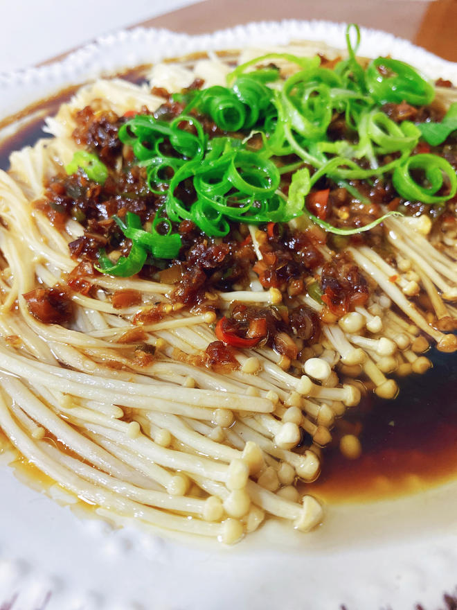 Quick Dish: Soy Sauce Enoki Mushrooms