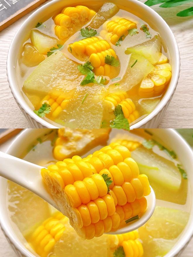 Slimming Meal: Winter Melon and Corn Soup