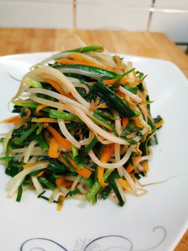 Chinese Chives and Bean Sprouts Weight Loss Meal