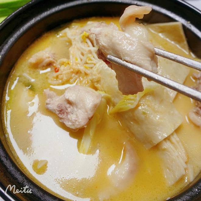 Beauty and Nourishing Zhaopo Vinegar Chicken Soup