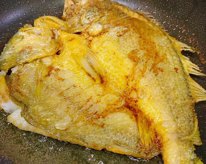 🐟 Crispy Pan-Fried Yellow Croaker (Perfectly Tender Inside)