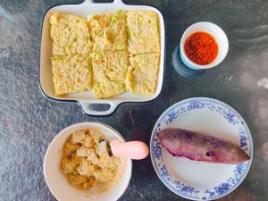 Vegetable pancakes, egg custard, purple sweet potato, and sauce.