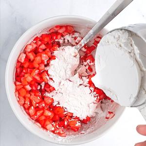 In a bowl, add 2-3 drops of red food coloring and mix well, then add tapioca starch and stir.