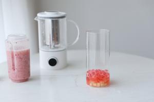 Add cute chewy bubble pearls into the cup. Feel free to add more since making it at home allows for bubble freedom!