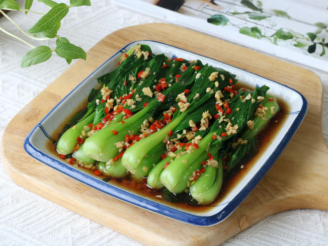 Blanched Bok Choy - A Popular Vegetarian Dish for New Year's Eve Dinner