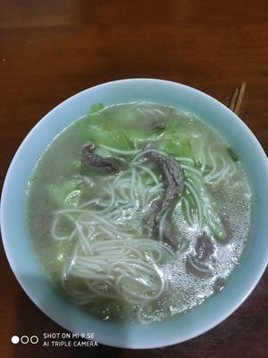 Loofah and Shredded Pork Noodles