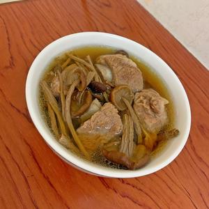 Tea Tree Mushroom Pork Rib Soup