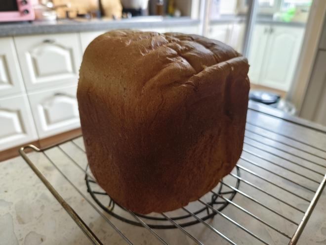 Tried-and-True Whole Wheat Toast from the Bread Machine