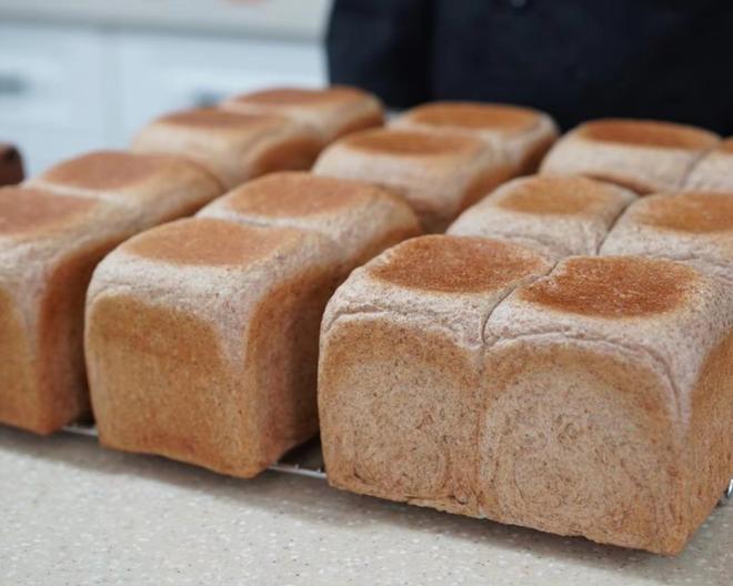 30% Whole Wheat Toast with Pure Wheat Bran