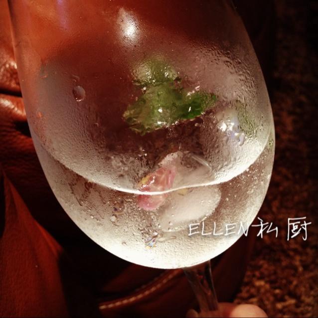 【Floral Ice Cubes】