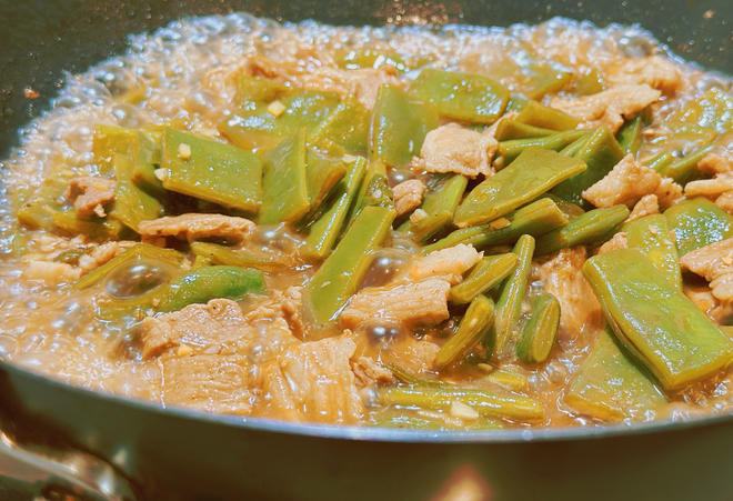 Pork Belly Stew with Green Beans