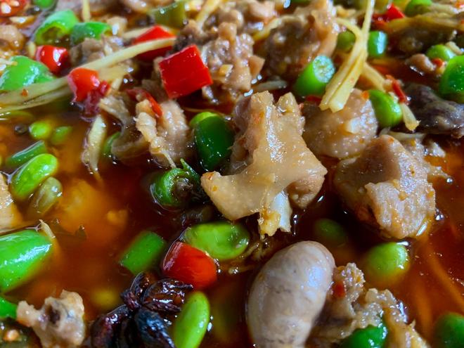 Ginger Chicken with Green Peas