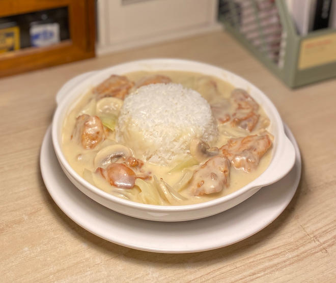 White Sauce Chicken Rice from Tea Restaurant