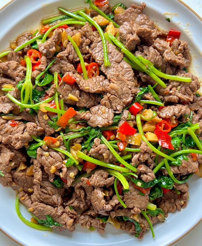 Stir-Fried Yellow Cattle Beef