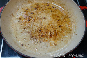 Notice the brown bits at the bottom of the pan; don’t scrub them away, as we will use sauce to deglaze these flavorful 'burnt' bits later.