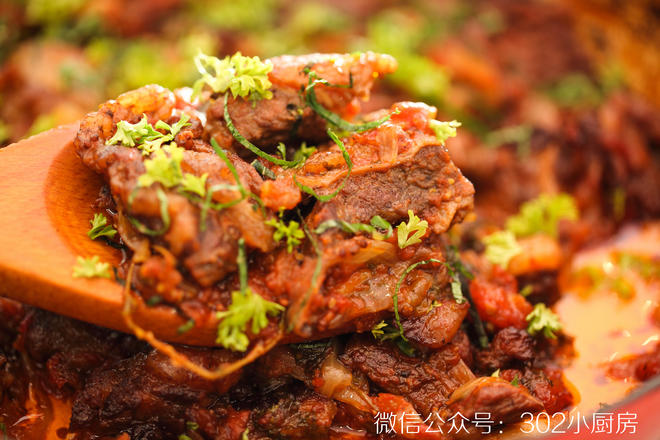 Baked Tomato Beef Brisket <302 Little Kitchen>