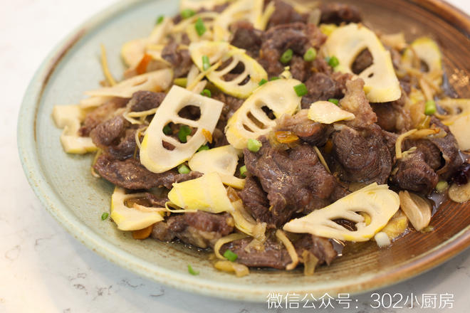 【0314】Steamed Beef Shank with Bamboo Shoots and Pickled Wild Peppers <302 Small Kitchen>