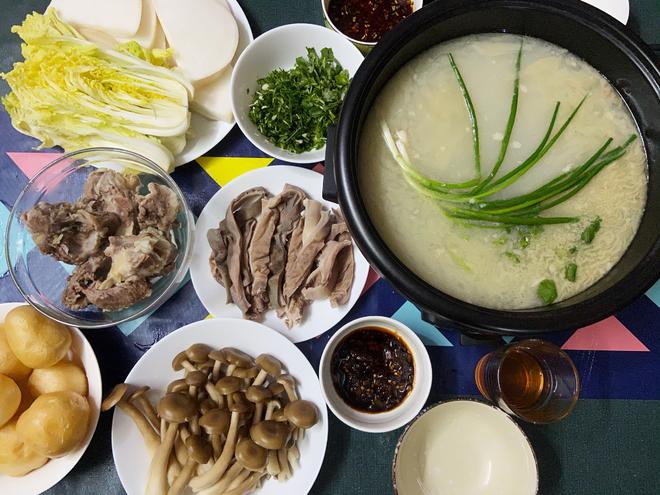 Fish and Lamb Hot Pot (Winter Solstice Reunion Feast - Chongqing Lamb Soup)