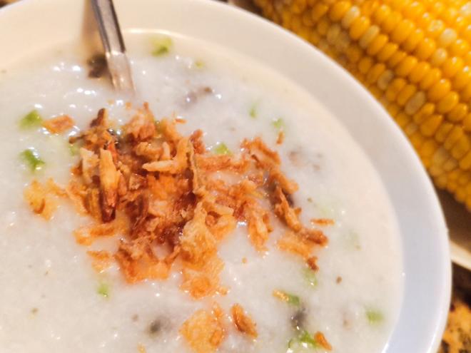 Xiong Xiong Bai Bai - Speedy! Century Egg and Pork Congee