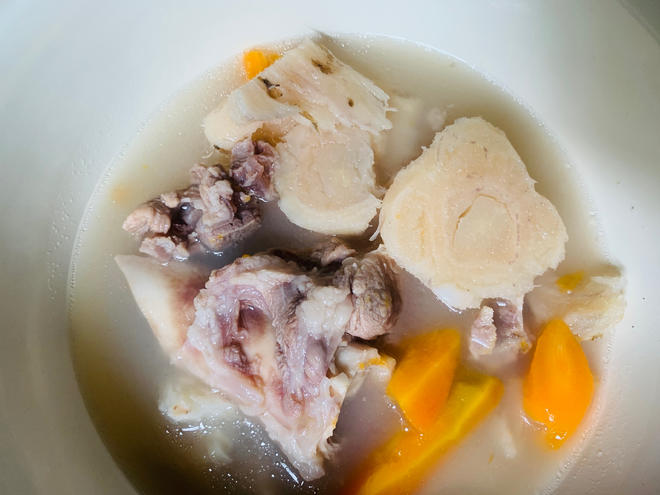 Kudzu Pork Bone Soup with Carrots and Baby Yam: Simple and Delicious! 😱