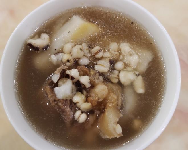 Guangdong Delicious Soup / Weekend Soup / Refreshing and Digestion-Boosting / Fresh Huai Shan and Pork Bone Soup