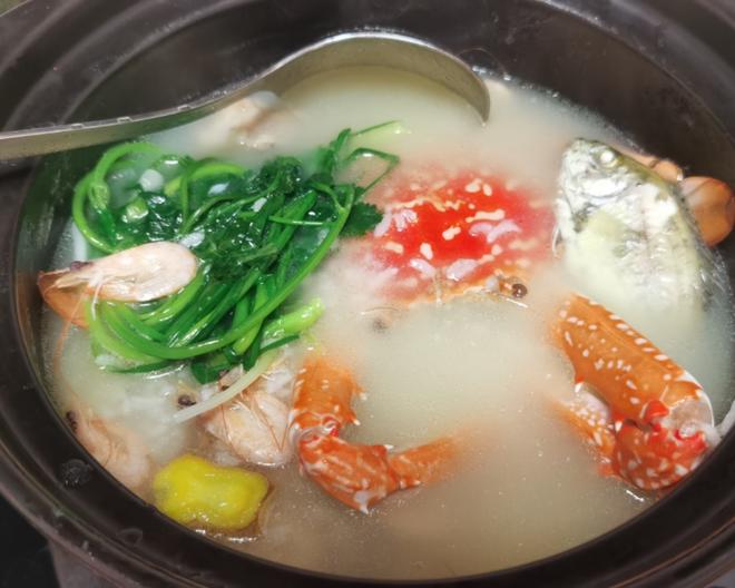 Delicious and Sweet Seafood Congee