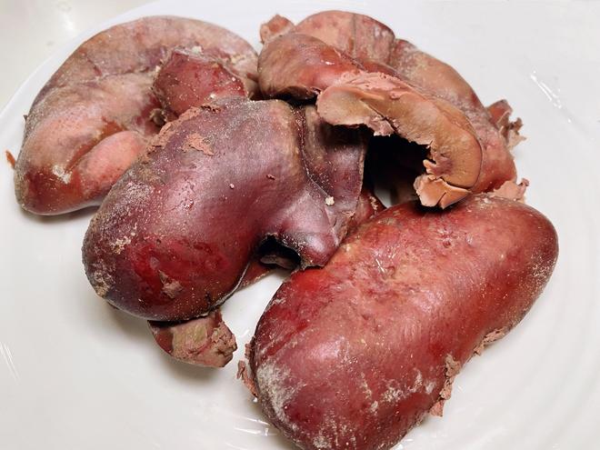 Taste of Memory - Delicious Salt-Baked Pig Kidneys