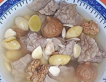 Walnut and Ginkgo Pig Lung Soup