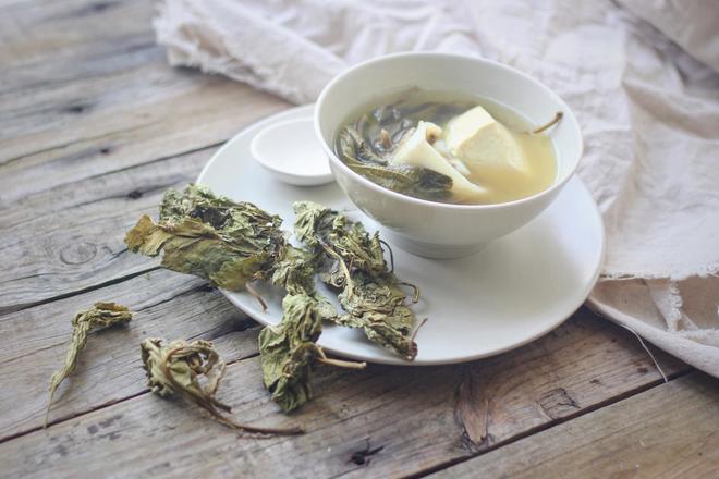 Mulberry Leaf, Tofu, and Pig Lung Soup