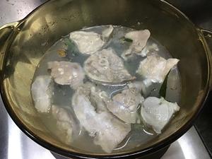 Now you can cook them as desired. I am making a pig lung and rib stone olive soup this time.