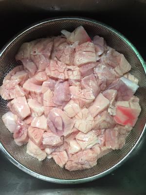 Rinsed pig lungs, well prepared.