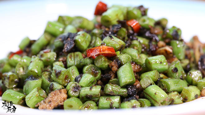 Stir-fried Green Beans with Minced Meat and Olive Vegetables: An Irresistible Combination!