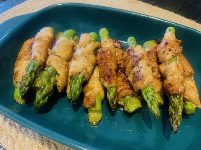 Asparagus Chicken Rolls