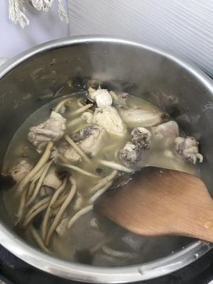 Place everything in the electric pressure cooker, adding enough water to cover the chicken. Season with salt, soy sauce, oyster sauce, sugar, and other seasonings. Cover the pot and cook; I turned it 3/4 of the way.