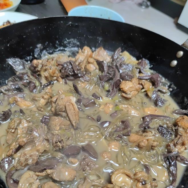 Northeast Chicken Stewed with Mushrooms