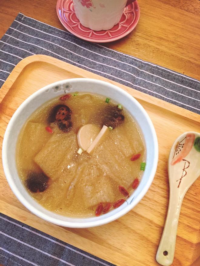 Bamboo Fungus Young Chicken Soup