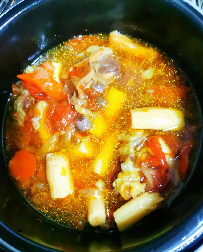 Winter Nourishing Soup – Oxtail Soup (Pressure Cooker Version)