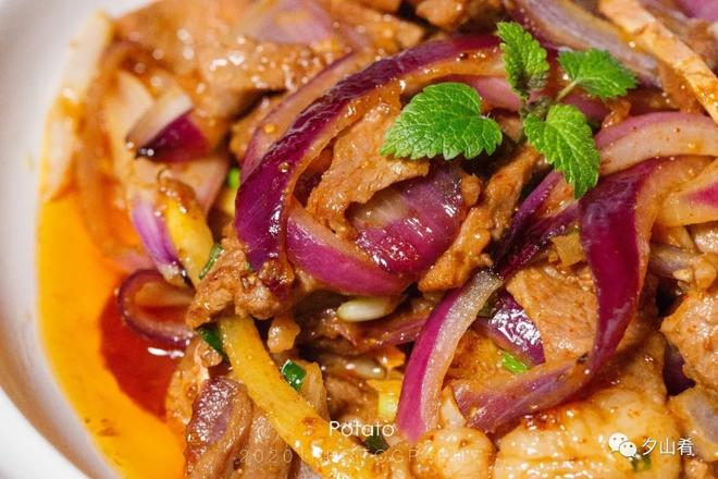 Onion Stir-Fried Lamb Leg - This Method to Cook Lamb Ensures Tenderness and No Gamey Taste