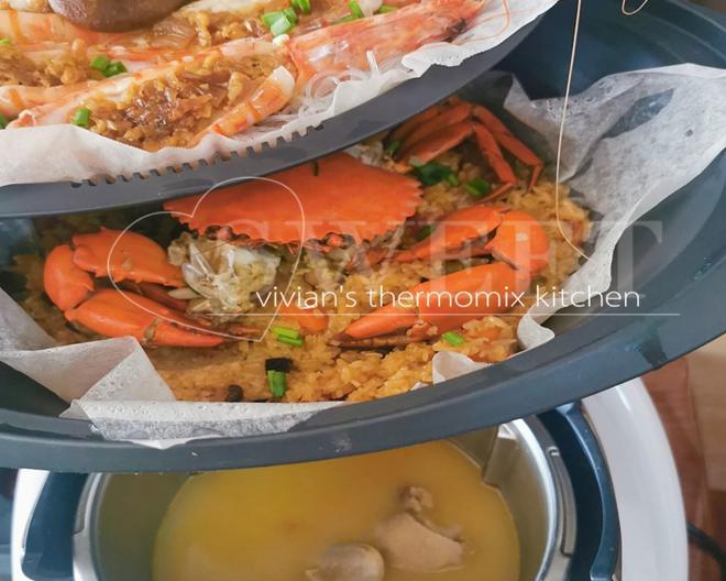 Duck Soup with Ham and Bamboo Shoots / Red Mullet Glutinous Rice / Steamed Sweet Shrimp with Garlic Sauce