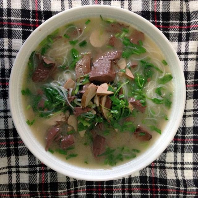 Duck Blood Powder Noodle Soup