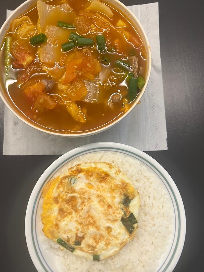 Tomato Beef Soup with Baby Cabbage