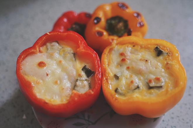 Baked Eggs with Bell Peppers, Cheese, and Shrimp