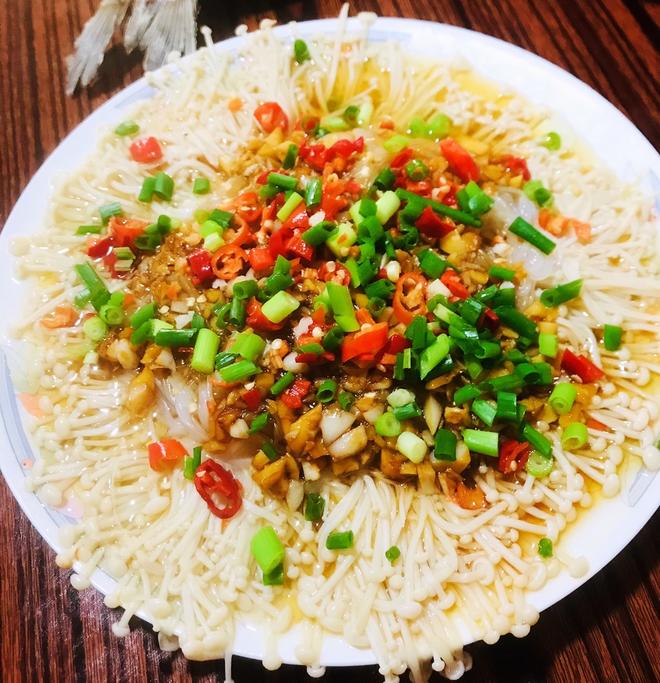 Garlic Vermicelli Enoki Mushrooms