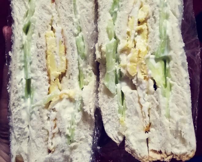 Simple and Delicious Cucumber and Egg Sandwich