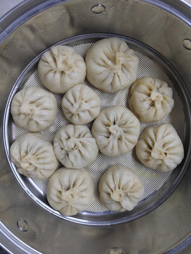 Radish, Black Fungus, and Shiitake Mushroom Baozi